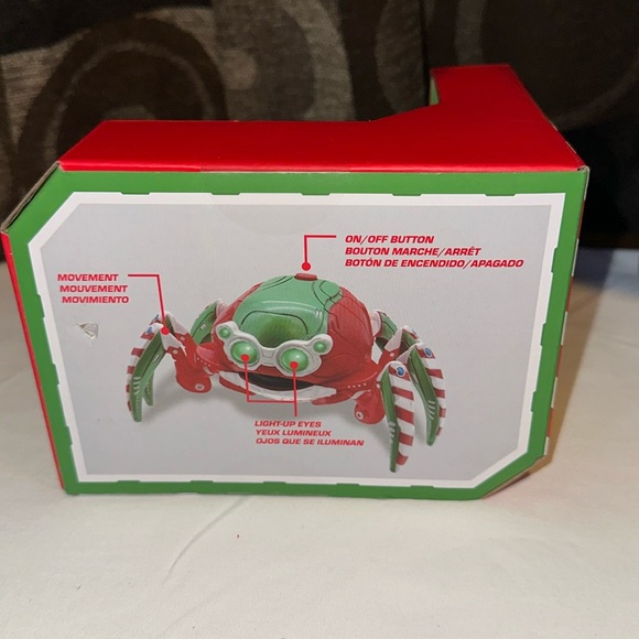 DISNEYPARKS MARVEL EXCLUSIVE- LIGHT UP HOLIDAY SPIDER BOT BRAND NEW IN BOX - Picture 3 of 5